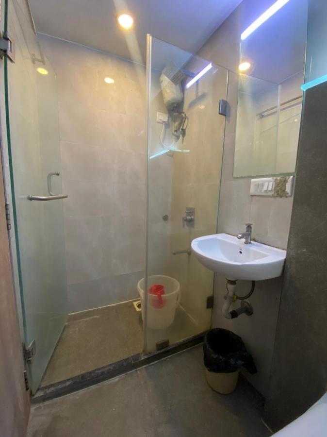 Hotel Airport Prime -Near Mumbai International Airport Andheri East Екстериор снимка